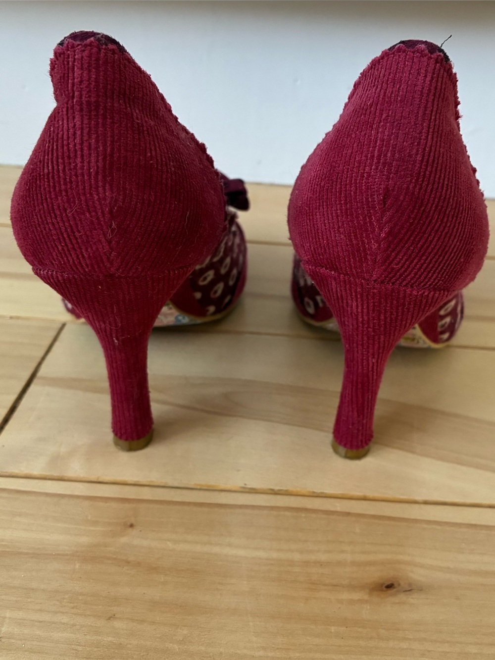 Irregular Choice Beach Trip Burgundy Polka Dot Bow Heels, Never Worn, Size 38 - Picture 6 of 7